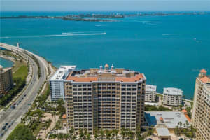 35 Watergate Dr, Sarasota, FL 34236, Sold 12/23/21