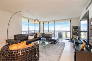 2413 Bayshore Blvd, Tampa, FL 33629, Sold 11/18/21