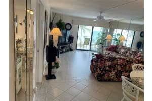 201 E Ocean Dr, Key Colony Beach, FL 33051, Sold 12/07/21