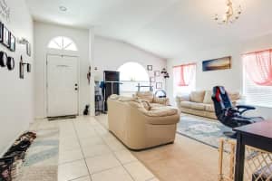 8516 Canterbury Lake Blvd, Tampa, FL 33619, Sold 11/04/21