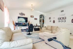 8516 Canterbury Lake Blvd, Tampa, FL 33619, Sold 11/04/21