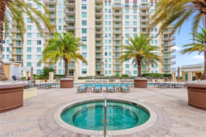 800 N Tamiami Trail, Sarasota, FL 34236, Sold 10/14/21