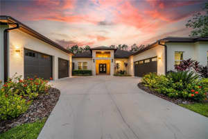 5817 Sierra Crest Ln, Lithia, FL 33547, Sold 10/14/21