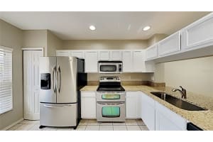 2221 Lake Woodberry Cir, Brandon, FL 33510, Sold 10/15/21
