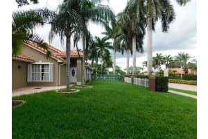 12490 SW 7th Pl, Davie, FL 33325, Sold 10/25/21