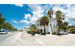 1107 Gulf Dr S, Bradenton Beach, FL 34217, Sold 03/10/22