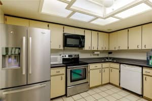 1905 Gregory Dr, Tampa, FL 33613, Sold 11/15/21