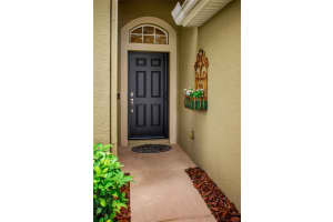 2806 Graphite Ct, Valrico, FL 33594, Sold 10/08/21