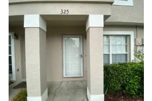 325 Kensington Lake Cir, Brandon, FL 33511, Sold 10/08/21
