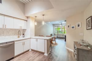 2402 W Azeele St, Tampa, FL 33609, Sold 11/04/21