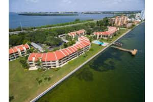 7530 Sunshine Skyway Ln S, St. Petersburg, FL 33711, Sold 11/12/21