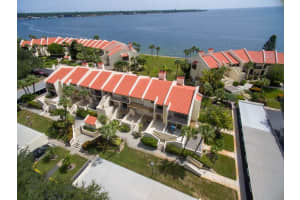 7530 Sunshine Skyway Ln S, St. Petersburg, FL 33711, Sold 11/12/21