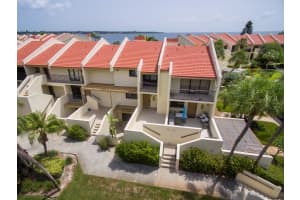 7530 Sunshine Skyway Ln S, St. Petersburg, FL 33711, Sold 11/12/21