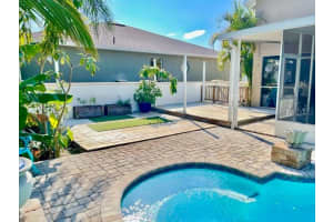 808 Bunker View Dr, Apollo Beach, FL 33572, Sold 11/22/21