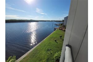 813 Bahia Del Sol Dr, Ruskin, FL 33570, Sold 12/08/21