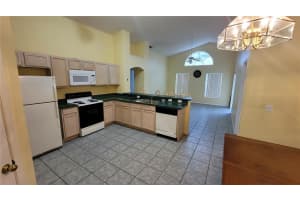 7929 Magnolia Bend Ct, Kissimmee, FL 34747, Sold 10/18/21