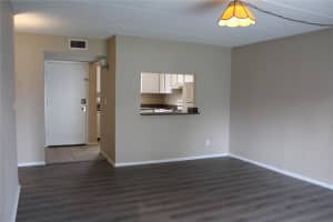 2876 Somerset Park Dr, Tampa, FL 33613, Sold 10/25/21