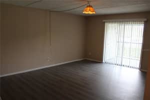 2876 Somerset Park Dr, Tampa, FL 33613, Sold 10/25/21