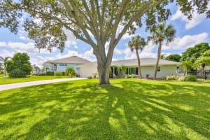 1026 Bal Harbour Dr, Apollo Beach, FL 33572, Sold 10/25/21