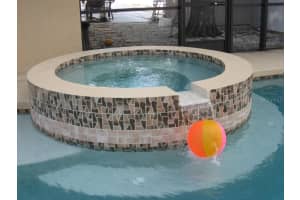 8427 Sylvan Woods Dr, Sarasota, FL 34243, Sold 11/10/21