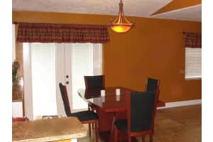 8427 Sylvan Woods Dr, Sarasota, FL 34243, Sold 11/10/21