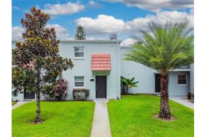 2834 Somerset Park Dr, Tampa, FL 33613, Sold 10/27/21