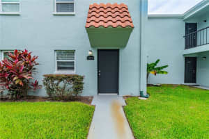 2834 Somerset Park Dr, Tampa, FL 33613, Sold 10/27/21