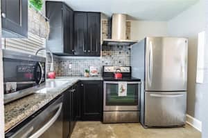 2834 Somerset Park Dr, Tampa, FL 33613, Sold 10/27/21