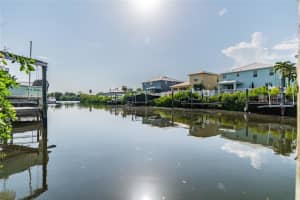 424 Bahama Grande Blvd, Apollo Beach, FL 33572, Sold 11/17/21