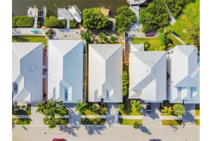 424 Bahama Grande Blvd, Apollo Beach, FL 33572, Sold 11/17/21