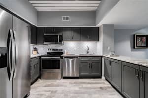 2402 W Azeele St, Tampa, FL 33609, Sold 11/03/21