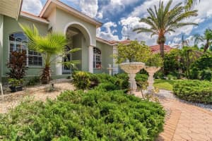 5905 La Rosa Ln, Apollo Beach, FL 33572, Sold 11/22/21