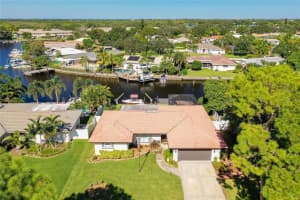 6534 Tanglewood Dr NE, St. Petersburg, FL 33702, Sold 11/23/21