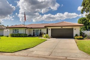 6534 Tanglewood Dr NE, St. Petersburg, FL 33702, Sold 11/23/21