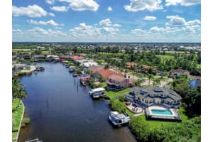 941 Bunker View Dr, Apollo Beach, FL 33572, Sold 12/06/21