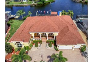 941 Bunker View Dr, Apollo Beach, FL 33572, Sold 12/06/21