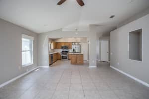 939 Summer Breeze Dr, Brandon, FL 33511, Sold 12/16/21