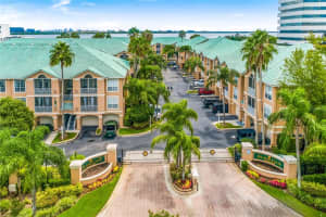 2201 Bay Club Cir, Tampa, FL 33607, Sold 04/11/22
