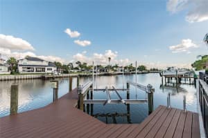 3915 Fontainebleau Dr, Tampa, FL 33634, Sold 11/12/21