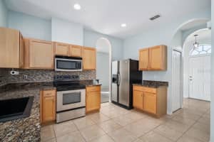 7846 Stoney Hill Dr, Wesley Chapel, FL 33545, Sold 11/24/21