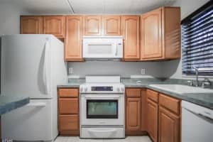 2862 Somerset Park Dr, Tampa, FL 33613, Sold 01/21/22