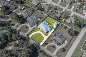 1075 W Lake Hamilton Dr, Winter Haven, FL 33881, Sold 12/13/21