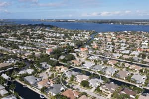 4719 Spinnaker Dr, Bradenton, FL 34208, Sold 11/19/21