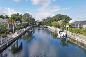 4719 Spinnaker Dr, Bradenton, FL 34208, Sold 11/19/21