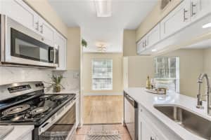 8642 Mallard Reserve Dr, Tampa, FL 33614, Sold 01/20/22