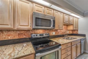 821 Bahia Del Sol Dr, Ruskin, FL 33570, Sold 01/25/22