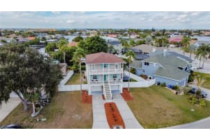 6610 Dolphin Cove Dr, Apollo Beach, FL 33572, Sold 12/10/21