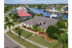 929 Bunker View Dr, Apollo Beach, FL 33572, Sold 11/24/21