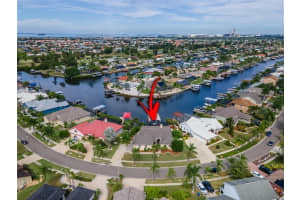 929 Bunker View Dr, Apollo Beach, FL 33572, Sold 11/24/21