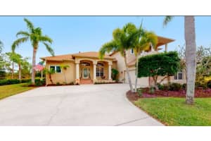 914 Bunker View Dr, Apollo Beach, FL 33572, Sold 12/29/21